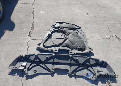 2024 Toyota Rav4 Xle z USA, uszkodzony, nr VIN 2T3W1RFV3RC258019